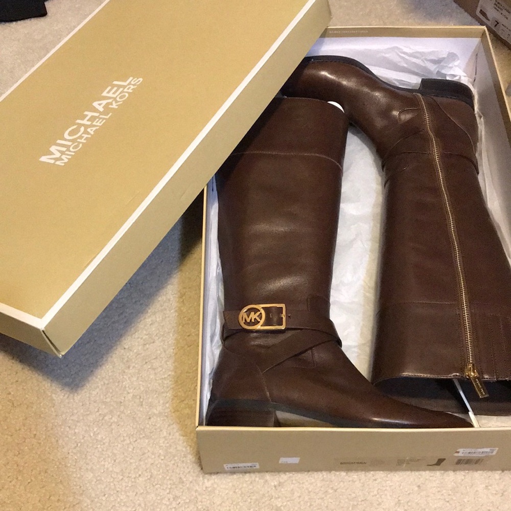 NWT (in box). Michael Kors brown leather boots. Gold hardware. Worn one time. - Picture 5 of 5